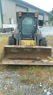 07 New Holland L175 Skid Steer Loader Heated Cab, A/C, Hy Coupler, Weight Kit