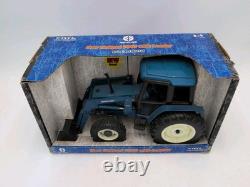 1/16 Ertl Farm Toy New Holland 7840 Tractor With Loader
