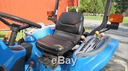 1999 NEW HOLLAND TC33 4X4 COMPACT UTILITY TRACTOR With LOADER 33HP DIESEL 495 HRS