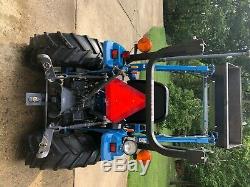 2002 NEW HOLLAND TC21D Compact 4x4 Tractor with Loader in excellent shape