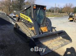 2006 New Holland C185 Tracked Skid Steer Loader with Cab