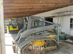 2006 New Holland LS185. B Compact Track Skid Steer Loader Stabilizers 1200 Hours