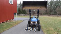 2008 NEW HOLLAND T2220 4X4 COMPACT TRACTOR With LOADER HYDRO 34HP DIESEL 185 HOURS
