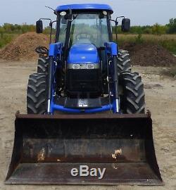 2009 New Holland TD5050 Utility Tractor 95 hp with 820TL Loader Cab/Heat/AC