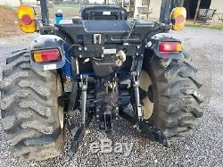 2011 New Holland Boomer 35 4WD with Loader