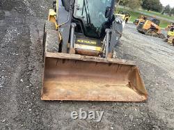 2012 New Holland L218 Skid Steer Loader with Cab Only 2800 Hours