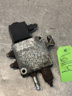 2012 New Holland L220 Skid Steer Loader Hydraulic Valve 17009830 047603
