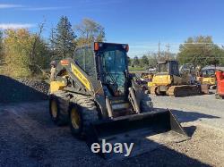 2012 New Holland L230 Skid Steer Loader with Cab Only 3200 Hours