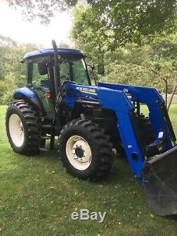 2012 New Holland Tractor TS6.110 4x4 with Cab And Loader