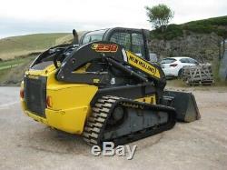 2014 New Holland C238 Tracked Skid Steer Loader