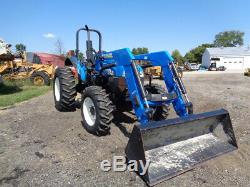 2014 New Holland TS6.110 Tractor, 4WD, 835TL Front Loader, Power Shuttle