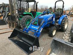 2015 NEW HOLLAND BOOMER 33 WITH LOADER, HYDRO, 4WD Stk#36296