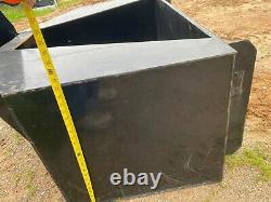 3/4 YARD CONCRETE BUCKET ATTACHMENT Bobcat Skid Steer Loader Cement Sand Water