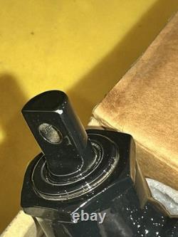 Case New Holland Quick Attach Hydraulic Cylinder OEM 47766775 for Skidsteer CTL