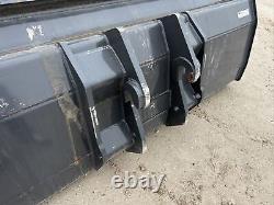 Case New holland 96 Inch Bucket loader backhoe 87603279 Quick Attach Coupler CNH