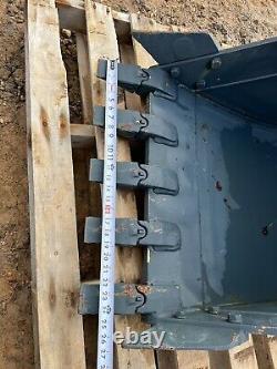 New 26 Excavator, Backhoe, Bucket. 45mm. Pins. Hitachi, Bobcat, Cat, Kubota