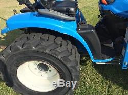 New Holland 1630 4wd With 7308 Loader