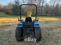 New Holland 4x4 Tractor With Loader
