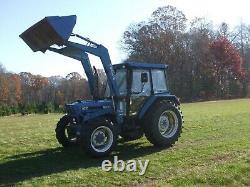 New Holland 5030 Farm Tractor with Loader