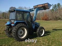 New Holland 5030 Farm Tractor with Loader