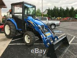 New Holland Boomer 3045 Compact Tractor With Loader And Cab 4x4 840 Hrs Gear