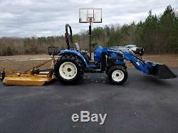 New Holland Boomer 40hp Tractor Hydrostatic Loader. 175hrs