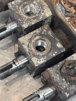 New Holland L185 Skidsteer Loader Hydraulic Control Valve