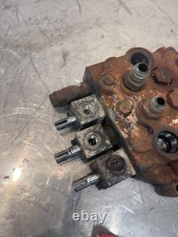 New Holland L185 Skidsteer Loader Hydraulic Control Valve