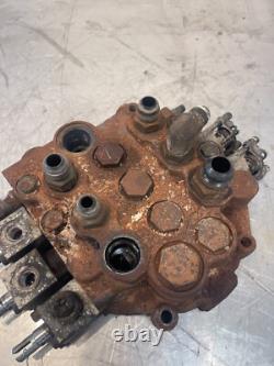 New Holland L185 Skidsteer Loader Hydraulic Control Valve