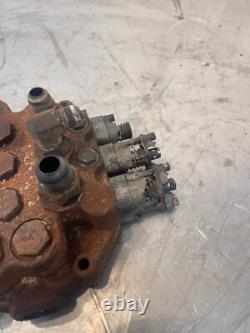 New Holland L185 Skidsteer Loader Hydraulic Control Valve