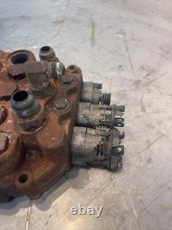 New Holland L185 Skidsteer Loader Hydraulic Control Valve