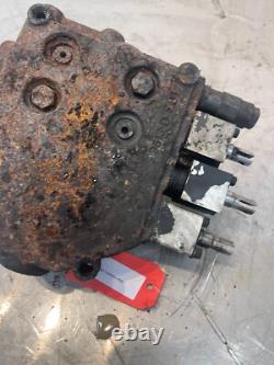 New Holland L185 Skidsteer Loader Hydraulic Control Valve