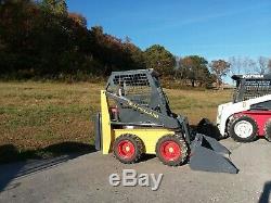 New Holland L255 Mini Skid Steer Loader With Bucket