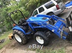 New Holland TC45D Deluxe Tractor, 45 HP, 4x4, Hydro, 500hrs, Loader And More