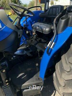 New Holland tn70a 4x4 tractor loader 900 hours