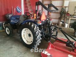 NewHolland Boomer 30 Tractor. 4x4. Loader Ready. 230 Hours