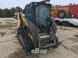 NewHolland C227 Skid Steer Loader. 1400 Hours. High Flow. Track Machine. With Air