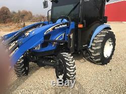 NewHolland T2320 Tractor. Cab/ Air/ Heat. HST Trans. Only 880 Hours. 4x4. Loader