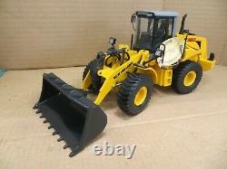 Ros New Holland W190 Loader Casino Royale Edition James Bond Ros Collectors Rare