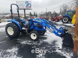 USED New Holland Boomer 33 Tractor with Loader, 33HP, 4WD, Hydro